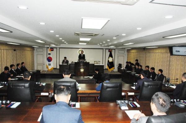 [대전=코리아플러스] 강경화 기자 = 서명석 대전 중구의회 의장이 개회 축사를 하고있다. (사진제공=중구의회)