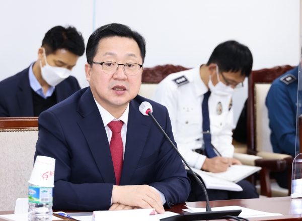 대전광역시는 화물연대 집단운송거부와 관련해 지역재난안전대책본부 회의를 개최했다.